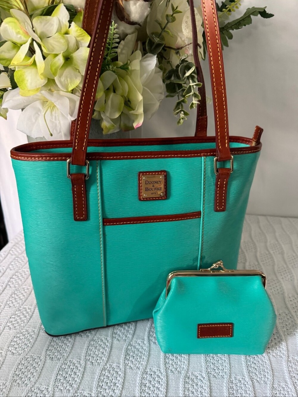 Dooney & Bourke Teal Leather Lexington Tote Bag with Matching Coin Purse EUC